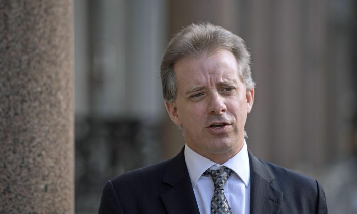 Christopher Steele 700x420 IUTZbj