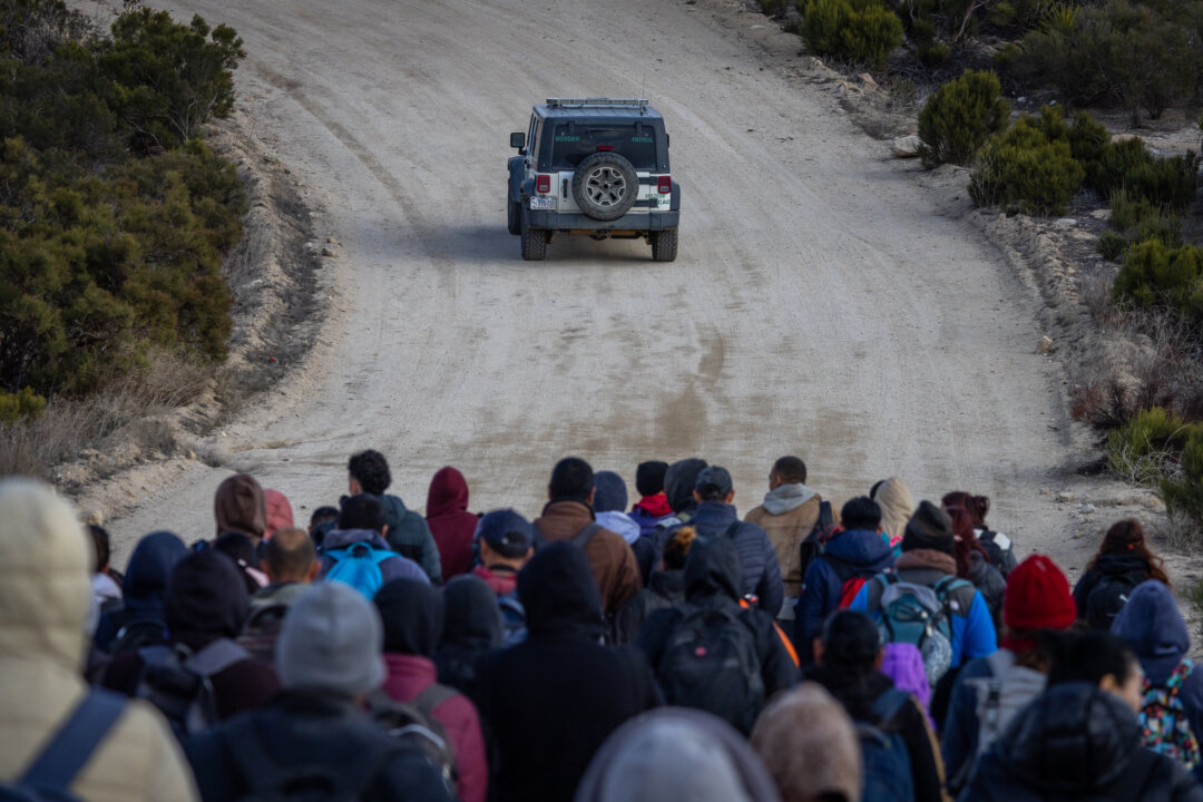 id5569155 HEADLINE PHOTO Border Patrol 1 JF 011082024 1080x720 nICwr2