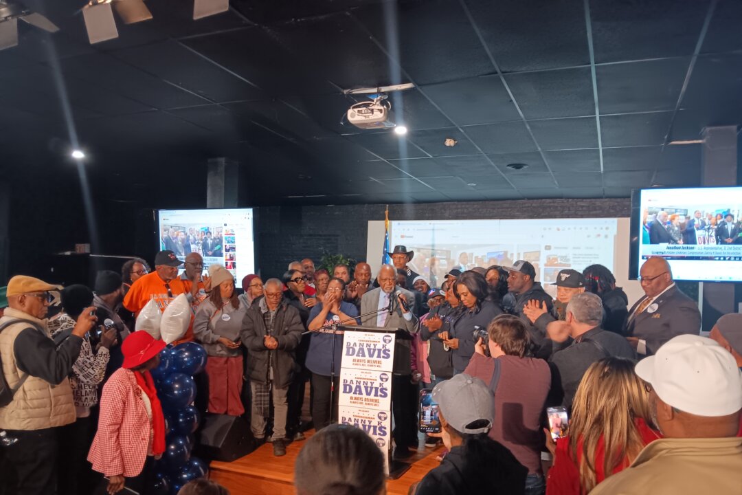 id5610811 davis 1080x720 wdMJ28