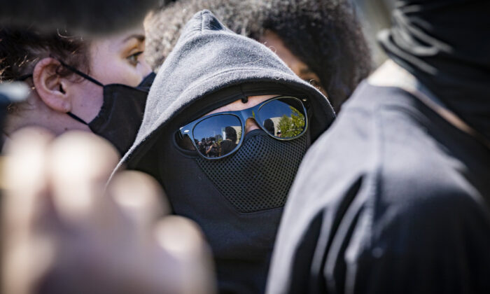 Antifa 4 Hollywood JF 10202021 700x420 B4Eqoq