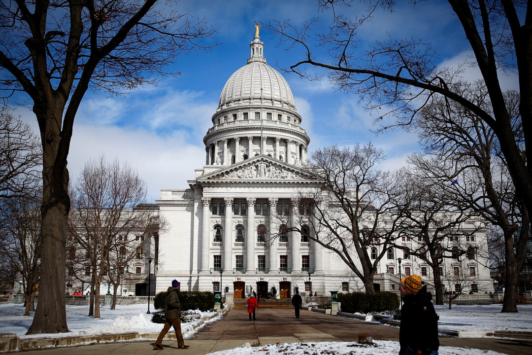 id5599460 Wisconsin State Capitol OP 1080x720 Iu2COj