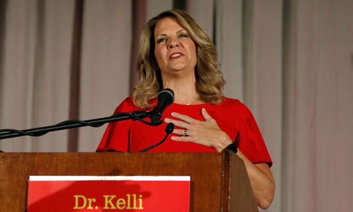 kelli ward 700x420 ynWboE