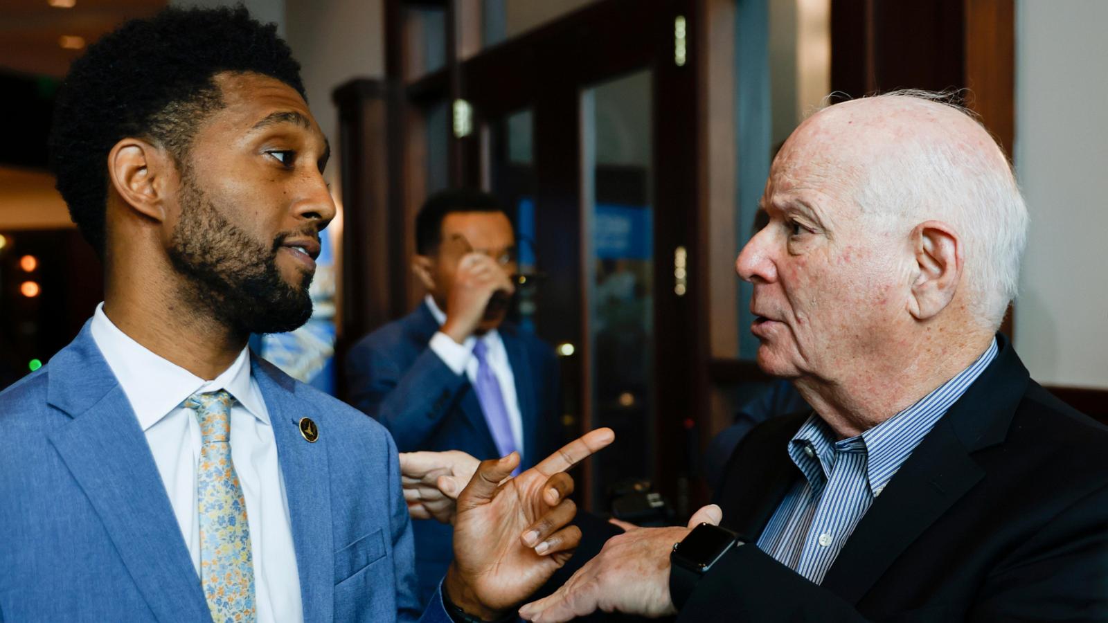 wirestory 56b4fb2b5b6bb7ce97511bb3ed298067 16x9 1600 8ob2G2