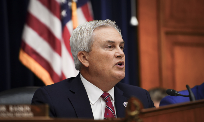 id5409687 07192023 DSC00150 James Comer0A 700x420 C1qLsT