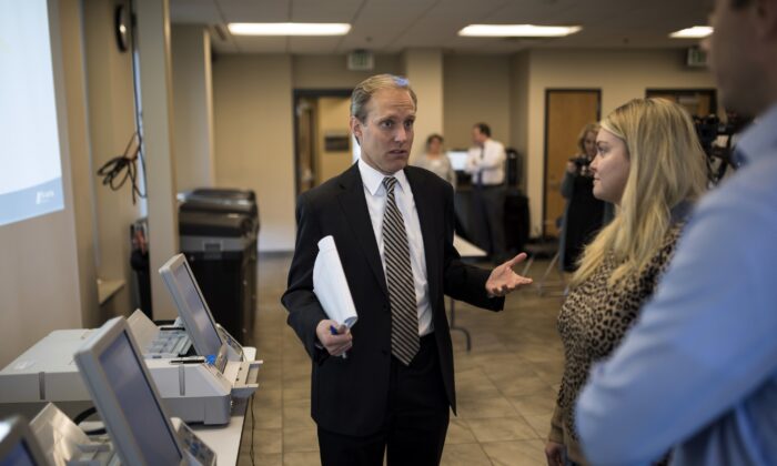 minnesotas steve simon 700x420 pcOH4n